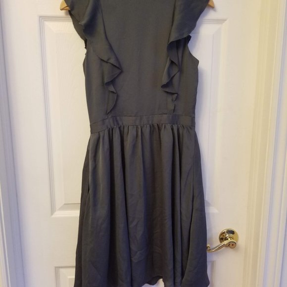 Banana Republic - Grey Dress - Picture 5 of 5